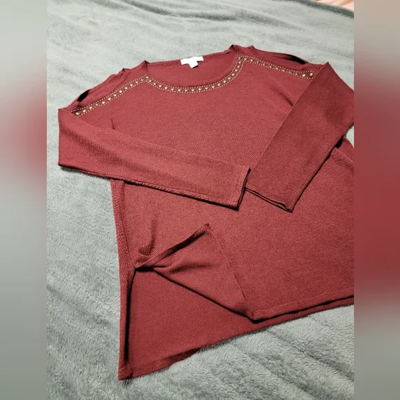 Westport 1962 - Women's Open Shoulder Sweater - Picture 8 of 10